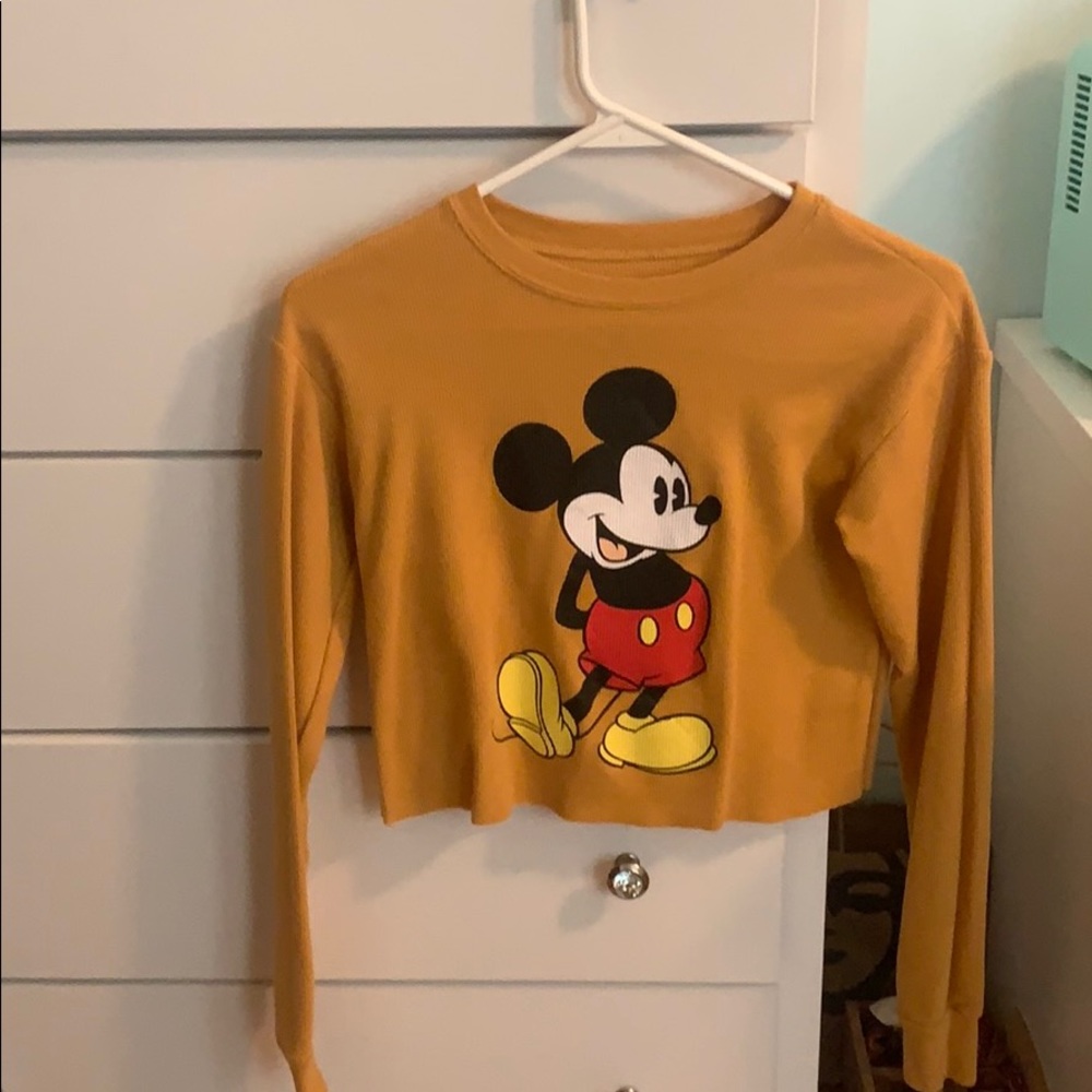 Crop top